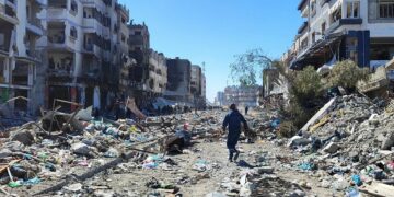 Denuncian decenas de muertos en nuevo ataque israelí a gazatíes que esperaban ayuda humanitaria