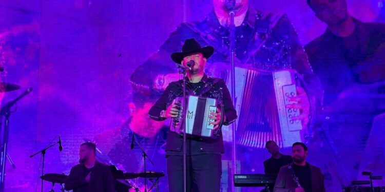 Edén Muñoz y Viva Chihuahua se presentarán en el Teatro del Pueblo de la Fenapo