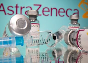 AstraZeneca admite que su vacuna contra Covid-19 puede causar trombosis