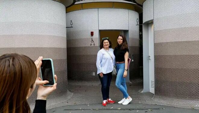¡De primer mundo! Los baños públicos de Tokio se convierten en una atracción para los turistas