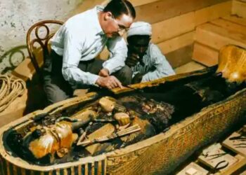 Descubren causa de la ‘maldición del faraón’ que mató a más de 20 personas al abrir la tumba del Tutankamón en 1922