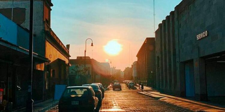 Jueves parcialmente nublado en la capital potosina