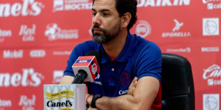 Para Gustavo Leal lo que queda es reflexionar