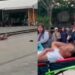 VIDEO: Hombre se prende fuego en plaza pública y luego exige ayuda en Oaxaca
