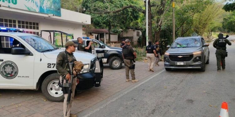 VIDEO: Despliegan operativo especial de seguridad en Tamasopo