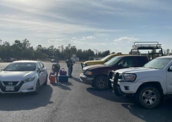 Se encuentran cerca de 80 personas realizando labores de combate contra los incendios forestales que hay en la Sierra de San Miguelito.