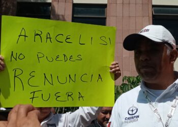 Taxistas exigen no ser el cajero automático la Secretaría de Finanzas