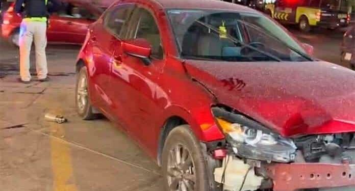 Conductor intenta huir trar dar muerte a una motociclista