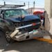 Dejan chocada y abandonada una camioneta robada