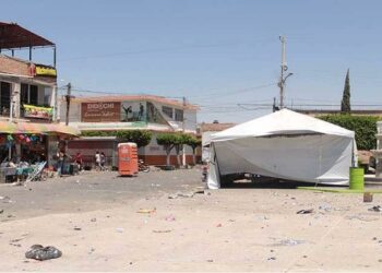Feria de la Enchilada o “pipí-fest” en la calle