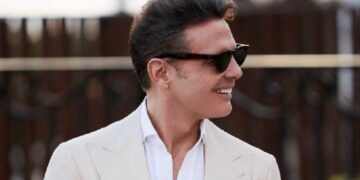 Michelle Salas comparte foto junto a Luis Miguel por primera vez
