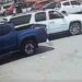VIDEO: Captan a sujetos en camioneta robando en estacionamiento de la ’57
