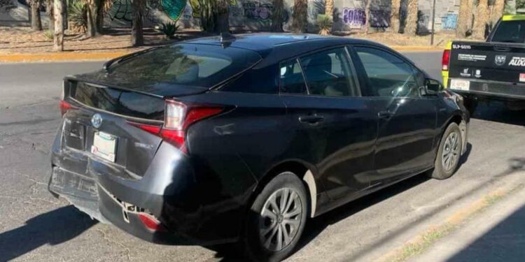 Choques por alcance en Salvador Nava dejan sólo daños materiales