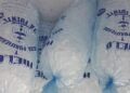 Escasez de hielo se agrava: Fallas eléctricas y escasez de agua impactan la producción en fábricas
