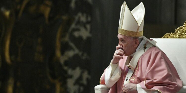 Papa Francisco se disculpa por frase homofóbica