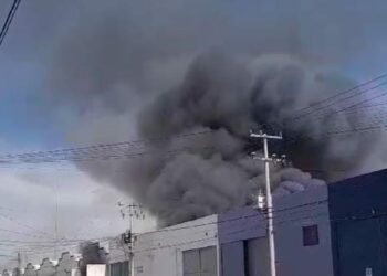 Se registra incendio en bodega de Gálvez