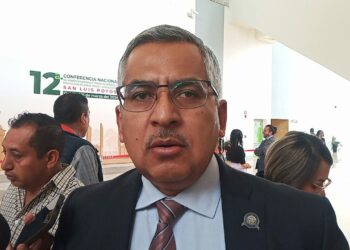 Renuncia Ruíz Contreras a la Fiscalía