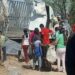 Rapiñan “Pepsis” por volcadura de tráiler en Mexquitic de Carmona