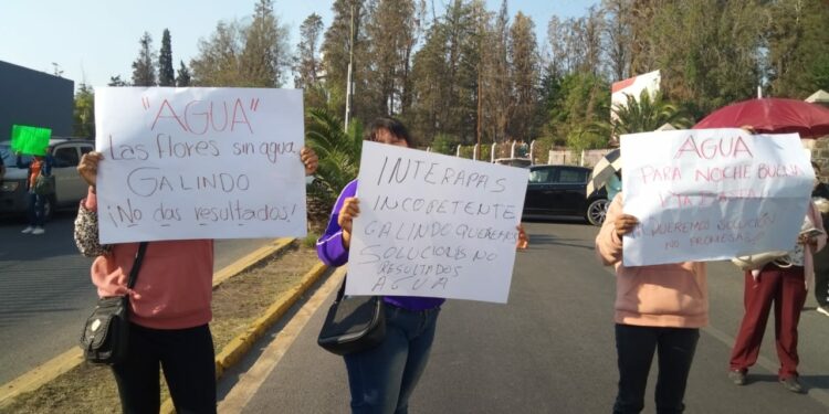 Protestan en el Interapas por falta de agua