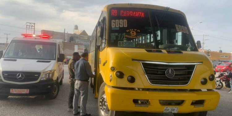 Anciana atropellada por camión urbano en la Av. Salk