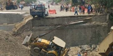 Colapsa puente en Tamazunchale en obra de carretera México-Laredo