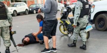 Madre e hija lesionadas en desigual choque