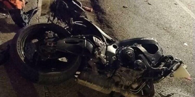 Motociclista resulta herido en aparatoso choque sobre la B. Anaya