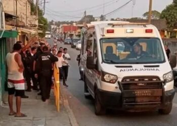 VIDEO: Delincuentes balean a niño de 12 años de edad mientras intentaba evitar que secuestraran a su madre