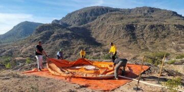 Con tanque colapsable combaten incendio en Santa María y Tierra Nueva