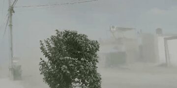 VIDEO: Torbellino gigante causa asombro al norte de la capital