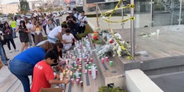 Rezan por el eterno descanso de Rodrigo y Manuel Alejandro