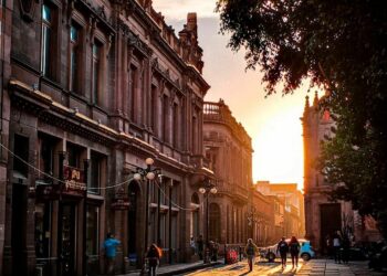 Lunes mayormente soleado en la capital potosina
