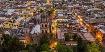 Sábado parcialmente nublado con probabilidad de tormentas aisladas en SLP