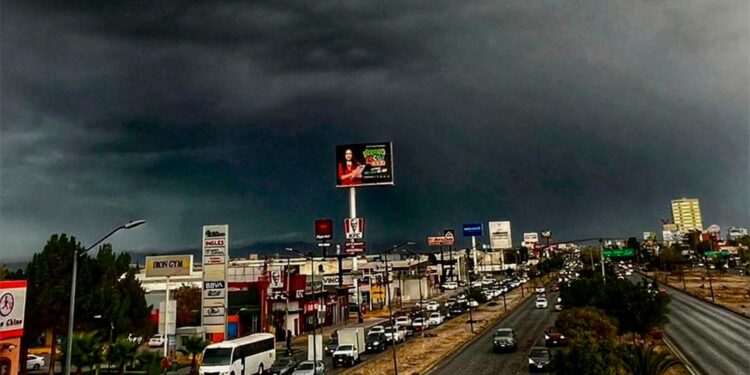 Viernes nublado con lluvias durante el día