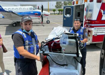 Trasladan a hospital de Galveston a menor electrocutada