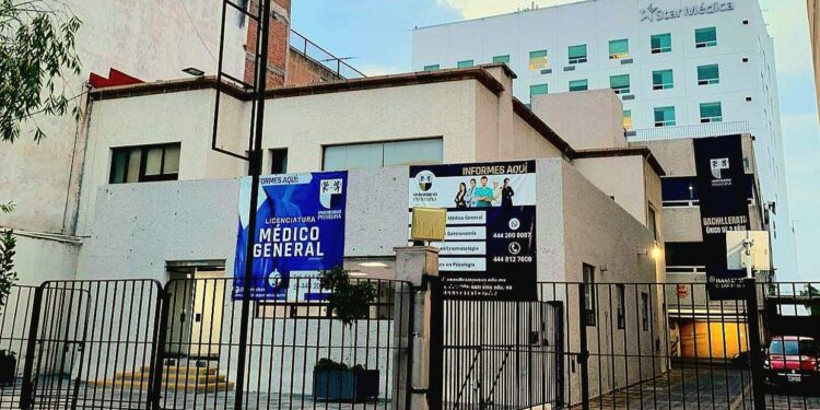 Universidad Potosina habría defraudado a casi 1800 estudiantes de Medicina