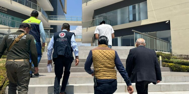 Gobierno Estatal clausura tres centros nocturnos por falta de permisos