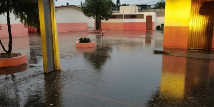 Monitorea Estado condiciones de planteles escolares ante lluvias