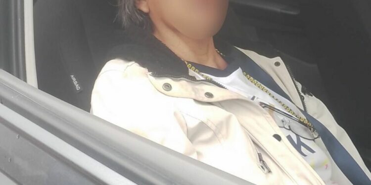 Reintegran con su familia a María Socorro, luego de petición de ayuda de vecinos