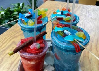 ISSSTE emite alerta por consumo de “azulitos” y “gomichelas”