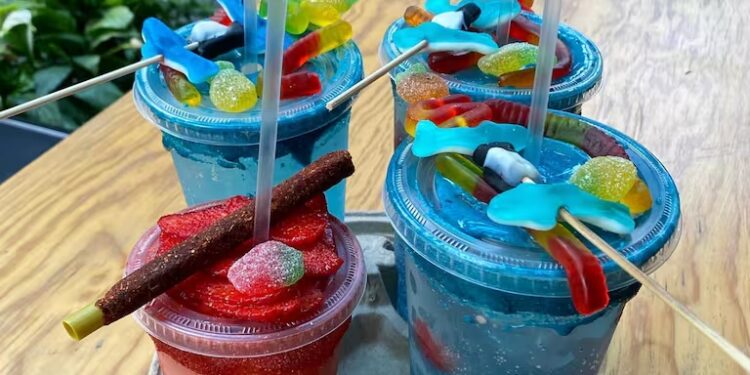 ISSSTE emite alerta por consumo de “azulitos” y “gomichelas”