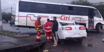 Aparatoso choque en carretera a Rioverde, cerca de Jassos