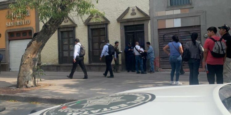 Hallan cadáver de un joven en inmueble de Tequis