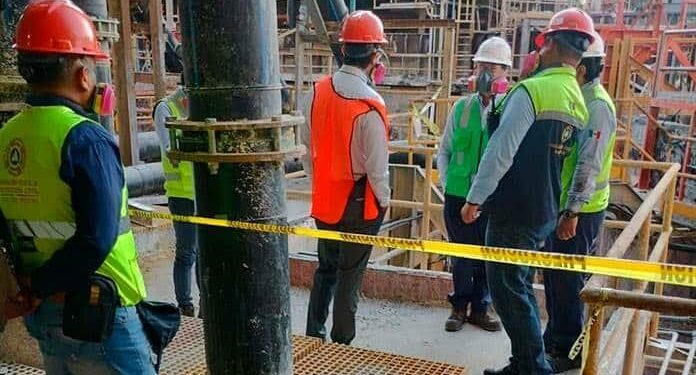 Muere obrero y uno más resultó lesionado en accidente en Planta Zinc