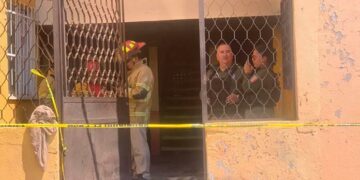 Muere una jovencita en incendio de condominio