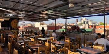Urge regular terrazas en el Centro Histórico, tras tragedia en el “Rich”