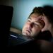 Por qué dormir poco aumenta el riesgo de padecer demencia