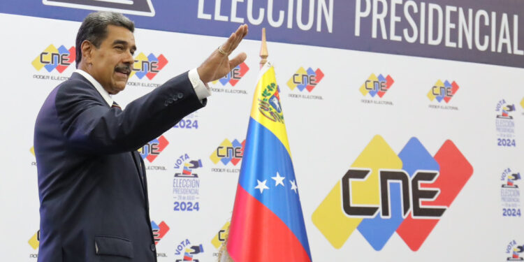 ¡Los corrieron! Venezuela ordena retiro a diplomáticos de 7 países por cuestionar ‘triunfo’ de Maduro