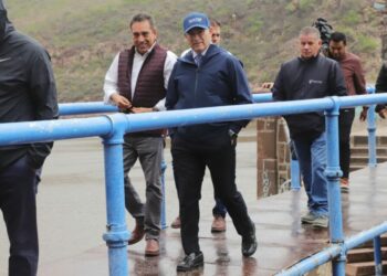 Limpian de lirio la presa San José y la dejan las lluvias al 46 por ciento de su capacidad