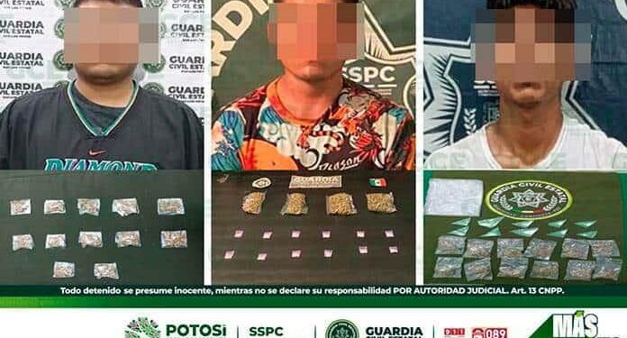 Arrestan a presuntos vendedores de marihuana y cristal